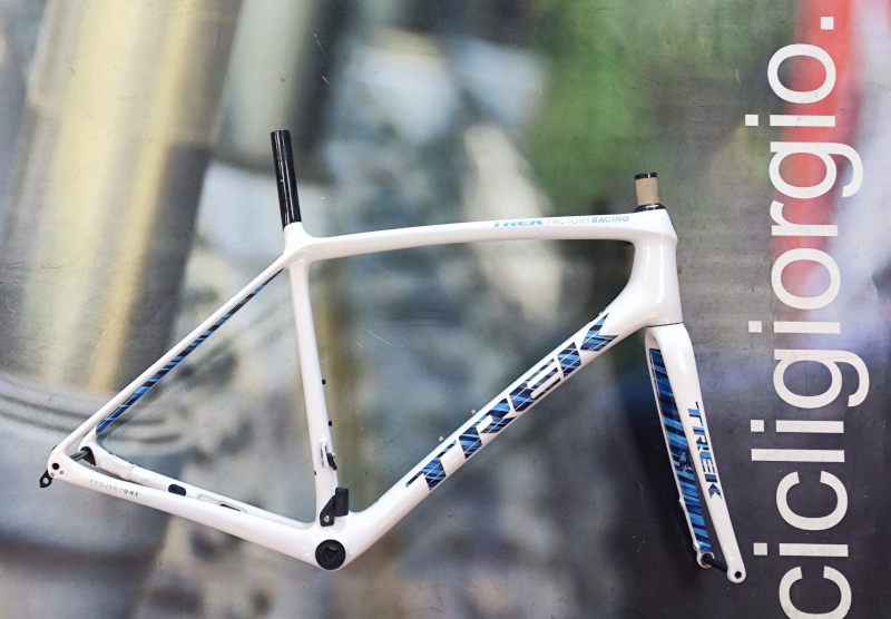 USATO - TELAIO TREK EMONDA SLR DISC CARBONIO - 2020 - TAGLIA 56cm - CICLI  GIORGIO Bike shop and more